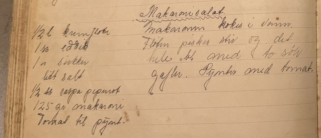 Makaronisalat, Mors egen skrift